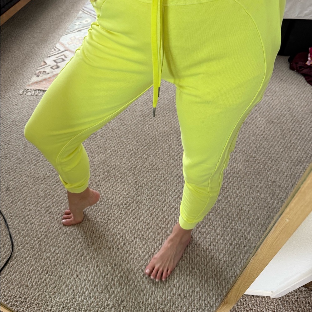 Lululemon Bright Yellow Joggers Size 4